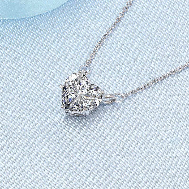 Pendant Moissanite Necklace